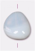 Chunky triangle 18x17 mm milky white x1