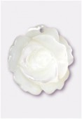 Rose en nacre pendentif 19 mm blanc x1