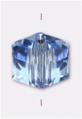 Cube Celebrity Crystal 6 mm light sapphire x4