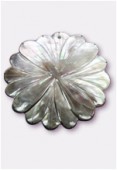 Pendentif marguerite en nacre 45 mm gris x1