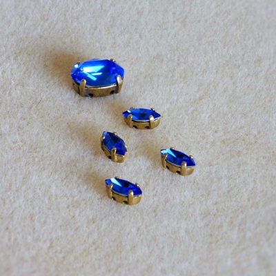 11 broche swarovski atelier matiere premiere 11 broche swarovski atelier matiere premiere