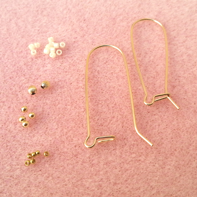 4 boucles d'oreilles Vermeer atelier matiere premiere