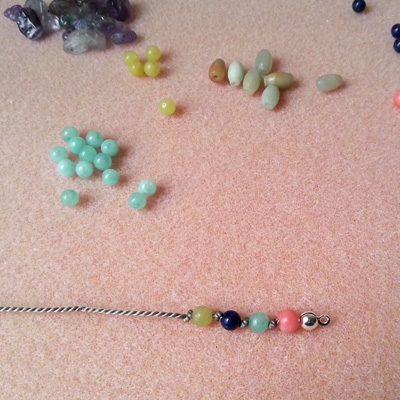 6 bracelets en fil de soie atelier matiere premiere