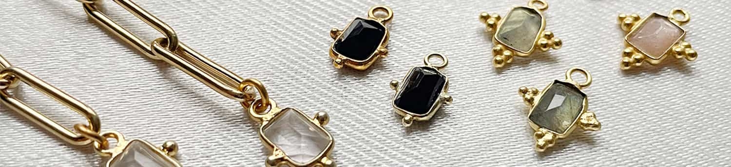 pendentifs en pierre gemme