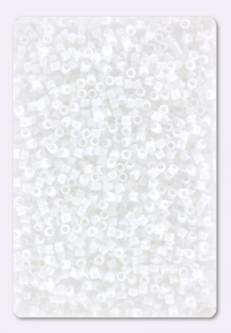 Image des perles Miyuki Delica Opaque chalk white